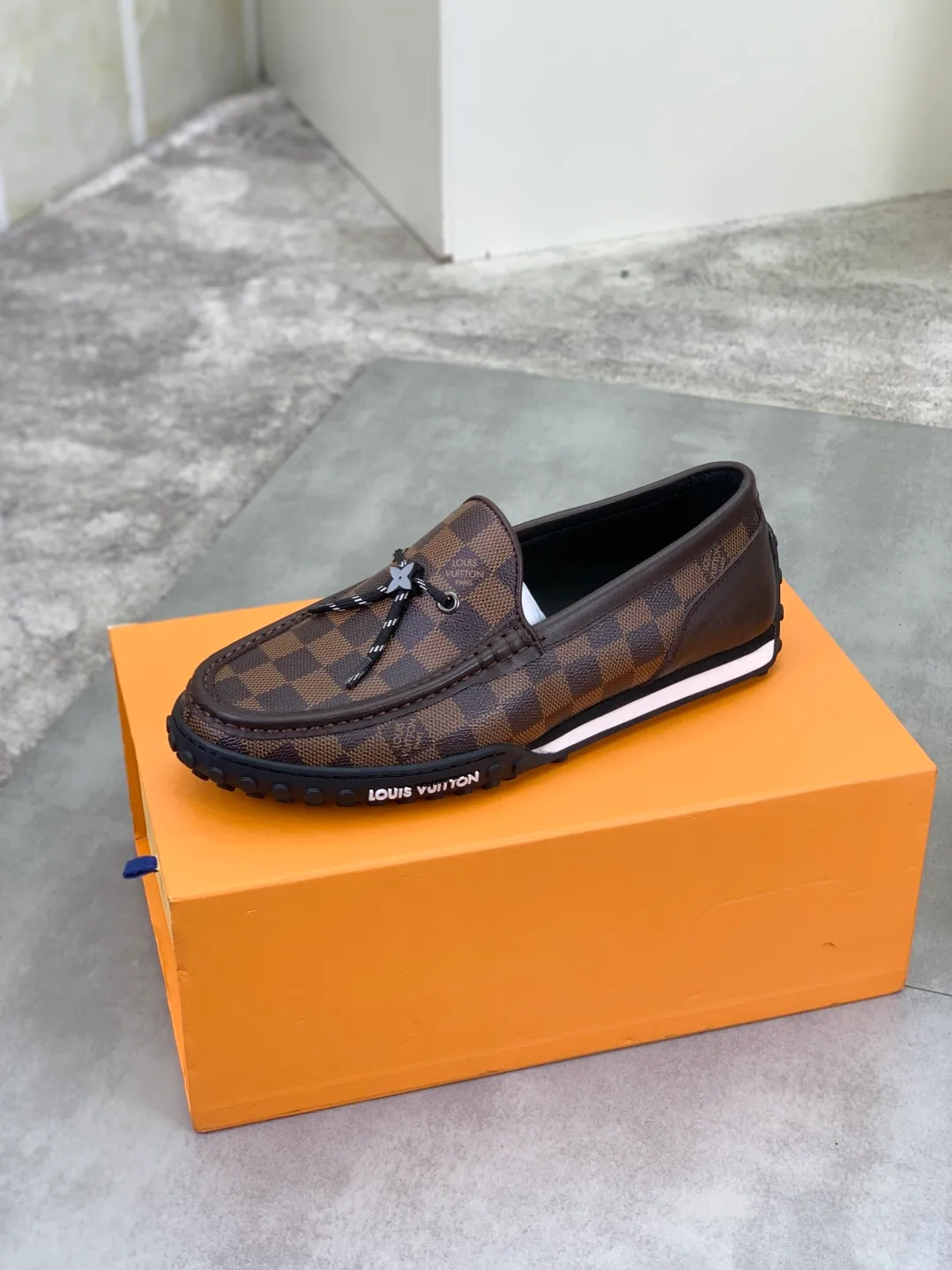 Men's Men's Shoes 💰P640 New Style 💶[LOUIS VUITTON] Water-dyed Niuli Original Order New Style 🍀LV Louis Vuitton *——Top version of LV classic leather shoes! Made of imported original calfskin, original leather side strips and wear-resistant high-end rubber outsole! High quality products! Color: black optional Size: 39-45